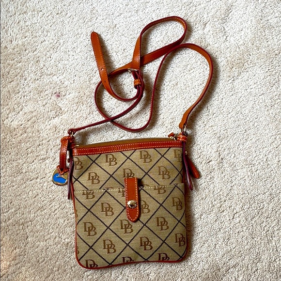 Dooney & Bourke Handbags - Dooney & Bourke beige and brown crossbody bag